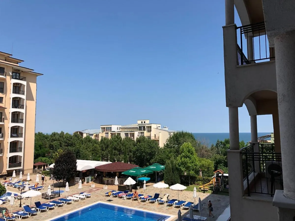 Апартамент Unilux Golden Sands