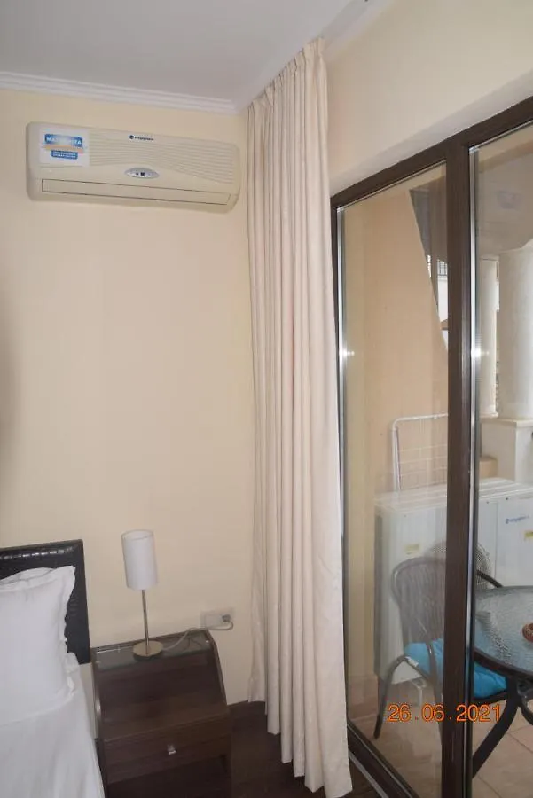 Апартамент Unilux Golden Sands Apartment