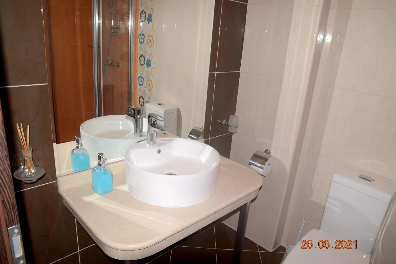 Апартамент Unilux Golden Sands